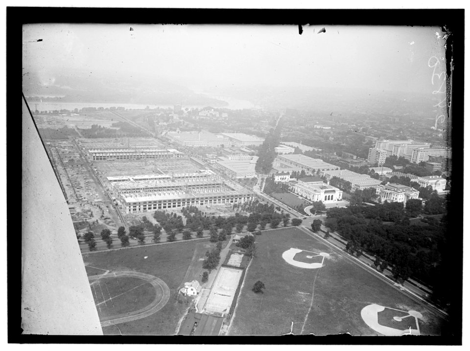WASHINGTON MONUMENT. VIEW FROM MONUMENT TO N.W. LOC hec.10994