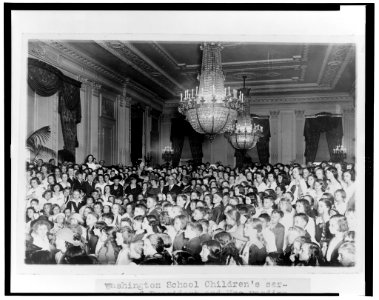 Washington school childrens' serenade of President and Mrs. Harding, as a feature of the Music Week program, which was to have been held at the Lincoln Memorial, was transferred to the East LCCN2002712408