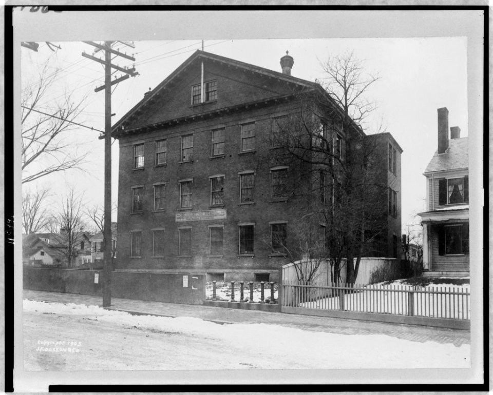 Washington School, Cambridge, Massachusetts LCCN97505339