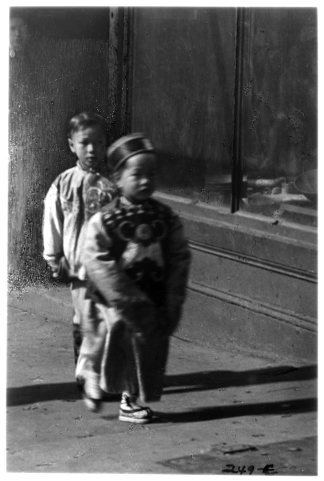 Washington Street, Chinatown, San Francisco LOC agc.7a09028