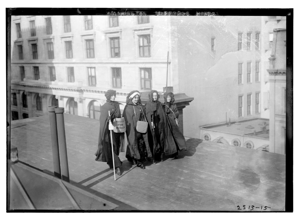 Washington suffrage hikers LCCN2014691713