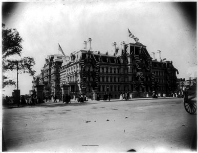 Washington, D.C. - State, War, and Navy building draped with U.S. flags LCCN2004676923