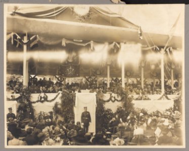 Washington, D.C. Pan-American Building, laying the corner stone, President Roosevelt delivering the address LCCN2013651718