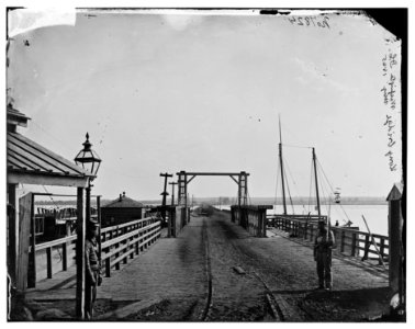 Washington, D.C. The Long Bridge over the Potomac seen from the city LOC cwpb.04247