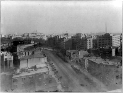 Washington, D.C., Pennsylvania Avenue, high view of the avenue looking east LCCN89709430