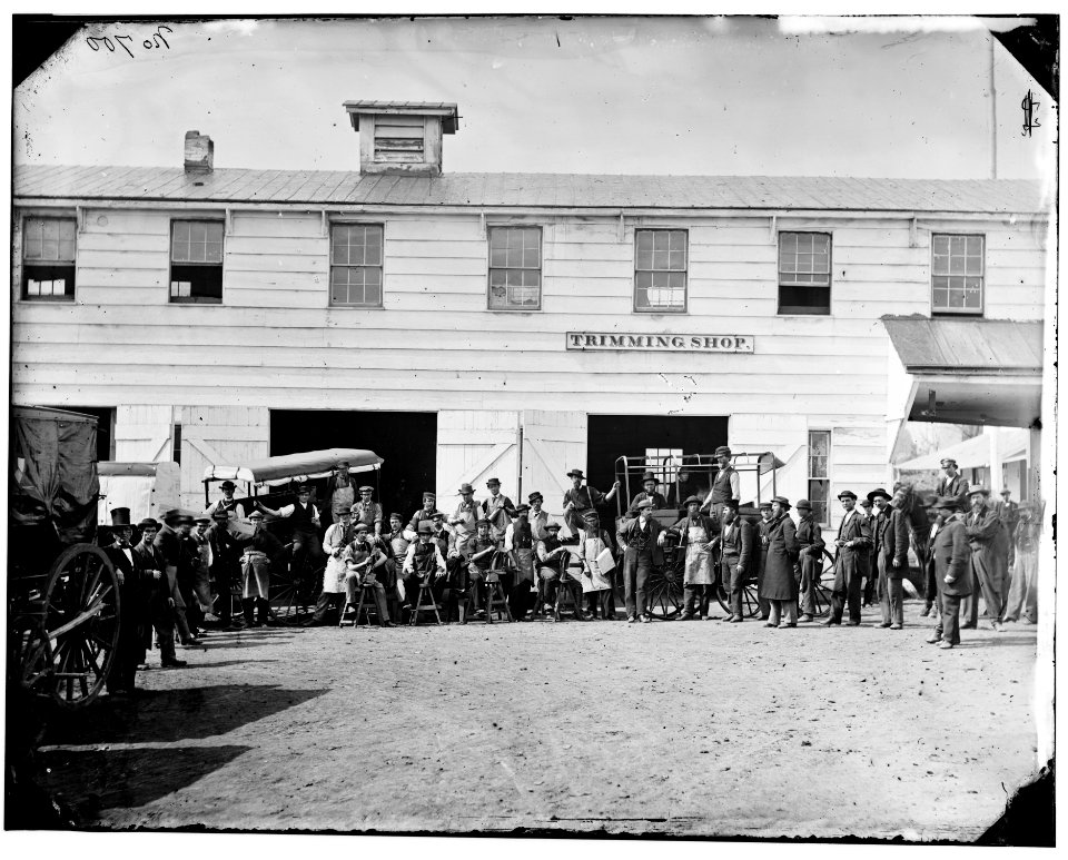 Washington, D.C. Workmen in front of the Trimming Shop LOC cwpb.04151