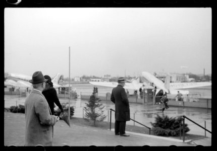 Washington-Hoover Airport Pennsylvania Central DC-3 and Eastern Air Lines DC-2 LOC fsa 8a05491 photo