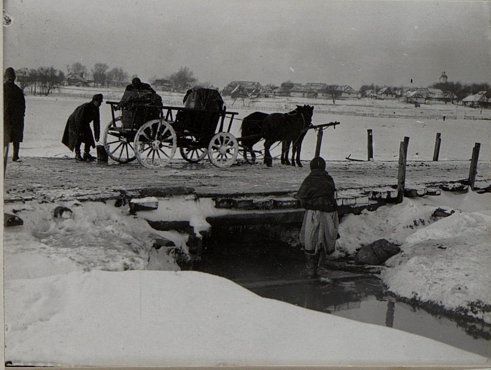 Wasserholen am Bache Kruchinieczy (BildID 15456815)