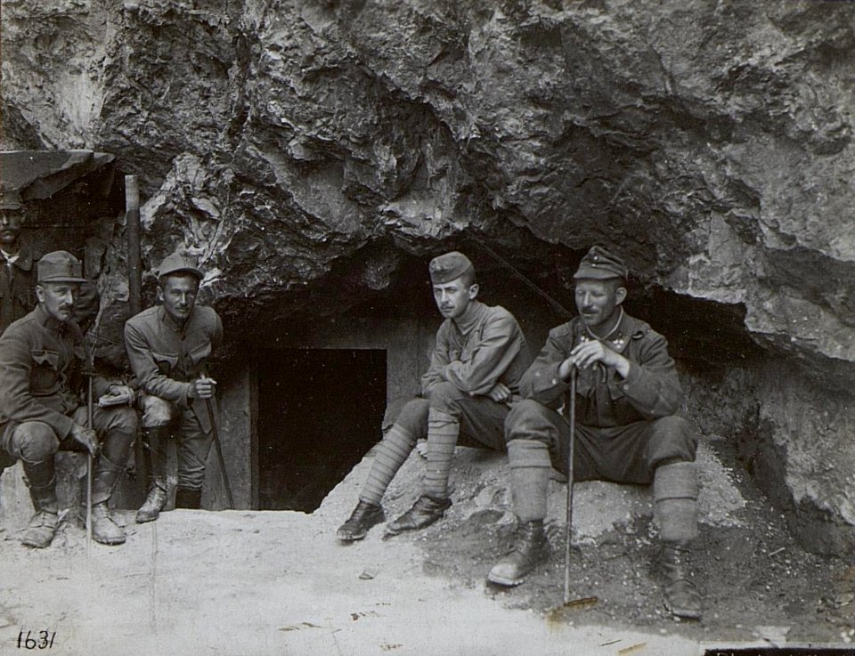 Wasserleitunganlage, Vanini-Pio-Istituto-Prassolan..1.Pumpstation in Kaverne. Aussenansicht. (BildID 15645192)