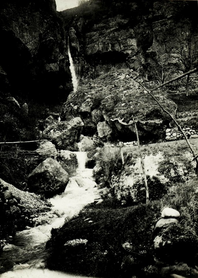 Wasserfall nordwestlich Poazzo. (BildID 15587405)