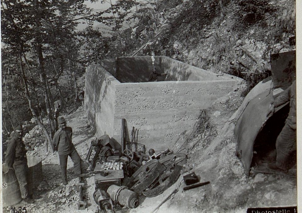 Wasserleitunganlage, Vanini-Pio-Istituto-Prassolan.(Reservoir der 4.Pumpstation.) (BildID 15645226)