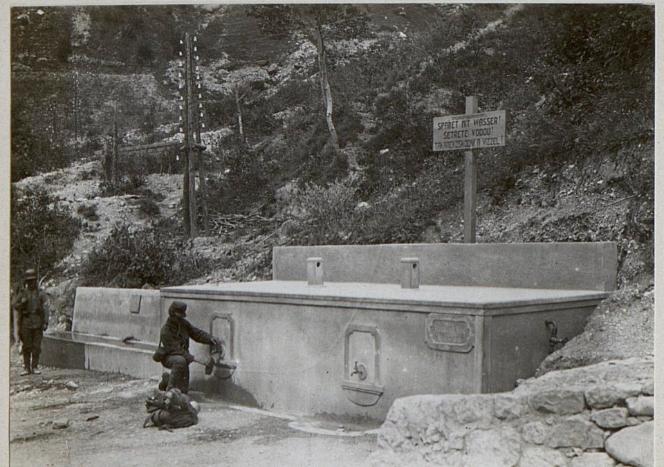 Wasserleitungsanlage Stizzonetal-Kote 433. (Reservoir.) (BildID 15645515)