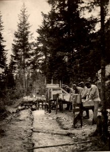 Wasserschöpfwerk in der Seissera beim kgl. ung. Landsturminfanteriebataillon 1-7, aufgenommen am 3.6.1916 (BildID 15474718)