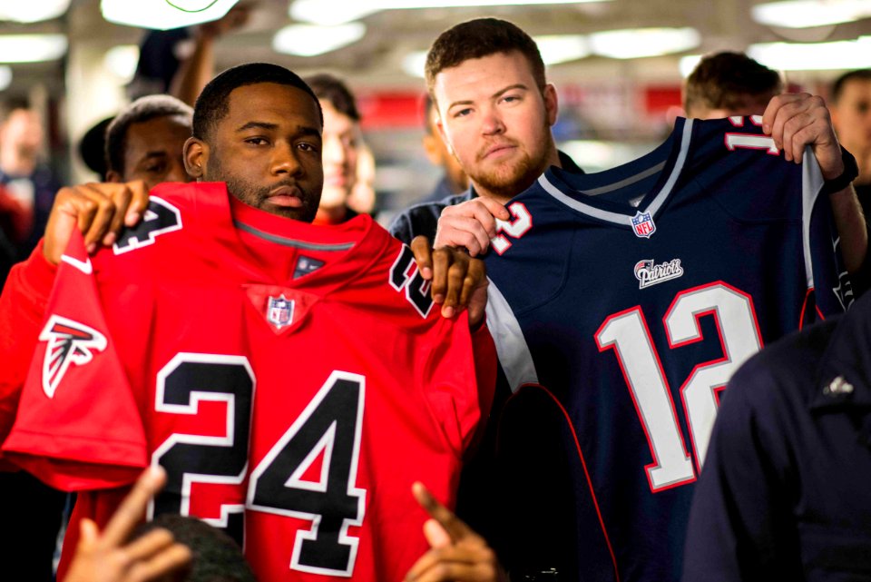 Watching Super Bowl LI 170203-N-YL257-051 (32723831022)