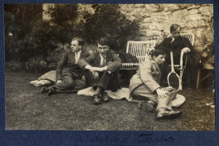 Watching tennis by Lady Ottoline Morrell 2 photo