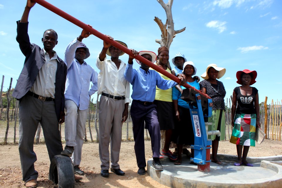 Water Management Committee - Matopo, Zimbabwe (36296184133)