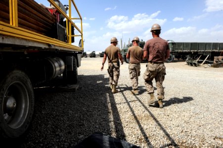 Water well training 130427-N-OV434-268