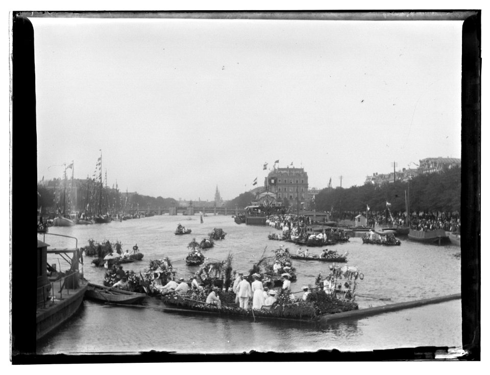Waterfeest op de Amstel tijdens bezoek van koningin Wilhelmina Jacob Olie (max res)