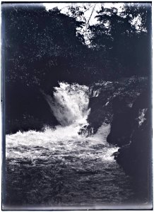 Waterval in het stroomgebied van de Tapanahoni-rivier