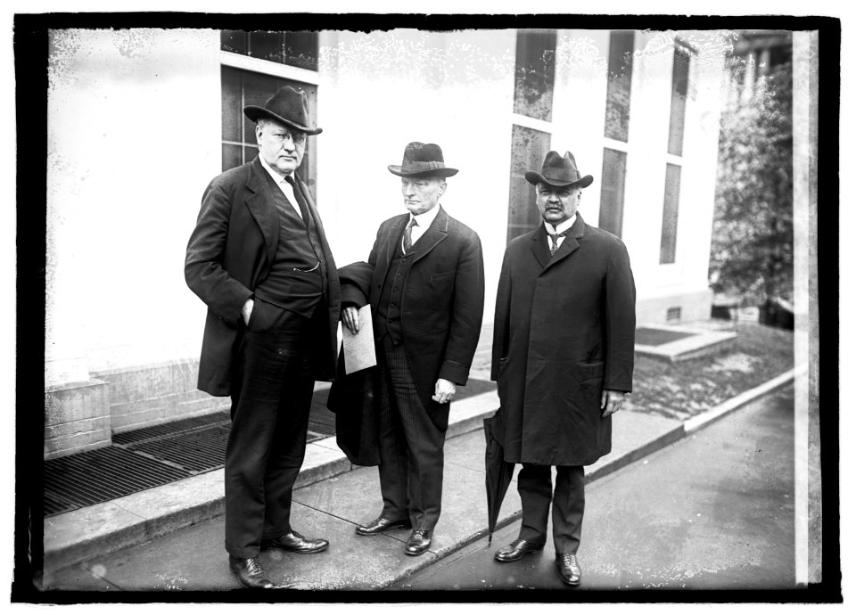 Watson, McCumber, Curtis, 5-6-22 LCCN2016846230