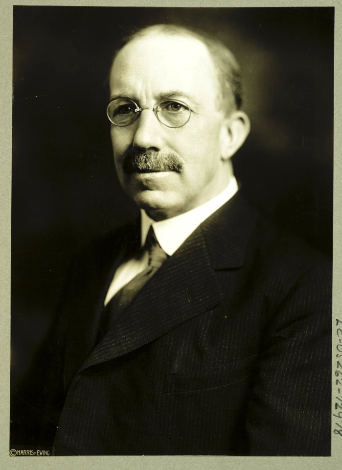 Wayne Bidwell Wheeler LCCN2003669765