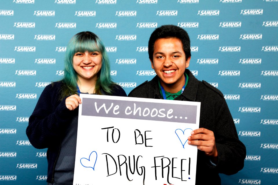 We choose...to be drug free! (18162394485)