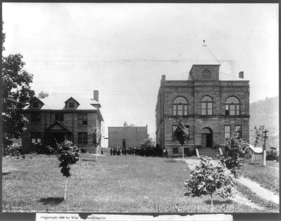 Webster County Court House, Webster Springs, W.Va. LCCN2003678275
