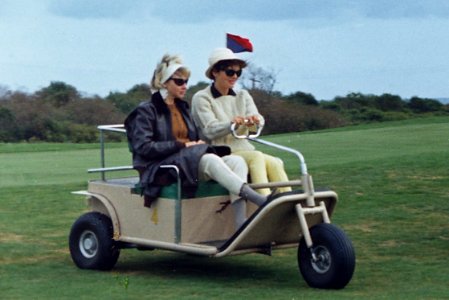 Weekend at Newport- Golfing. Antoinette Bradlee, & Jacqueline Kennedy, Newport, RI. NARA - 194228 (cropped) photo
