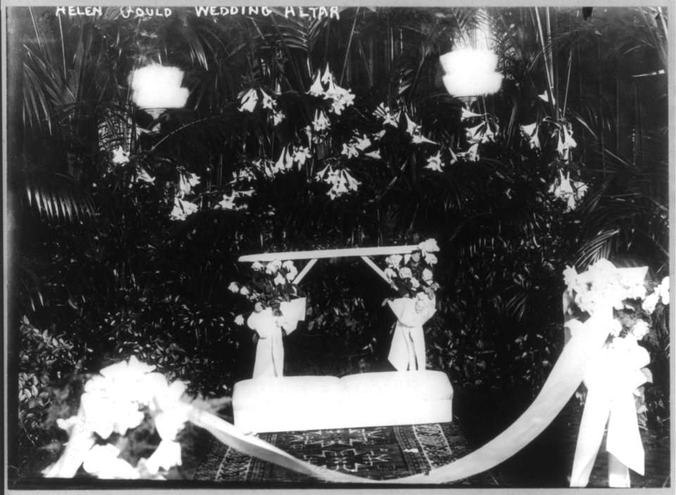 Weddings-Helen Gould wedding altar, Jan. 22, 1913 LCCN2004672375