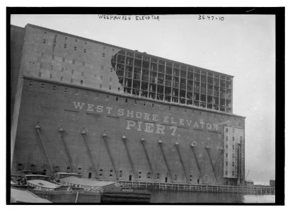 Weehawken Elevator LCCN2014699479