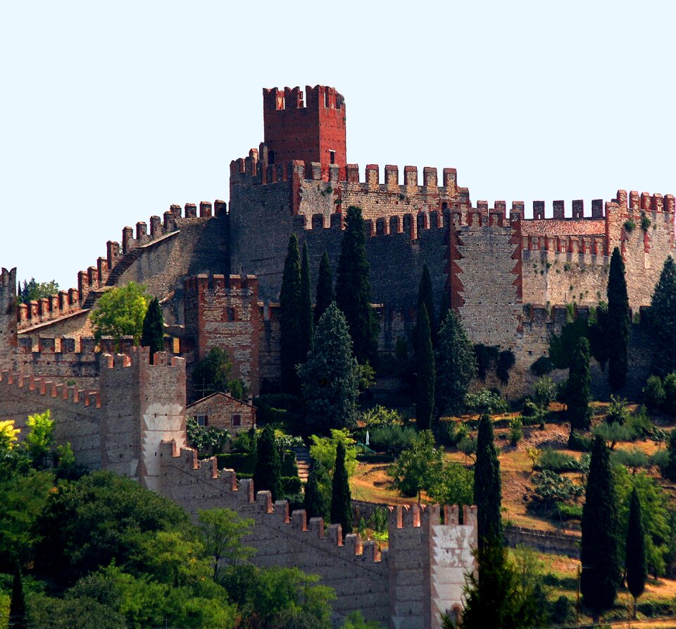 Fortified wall garden