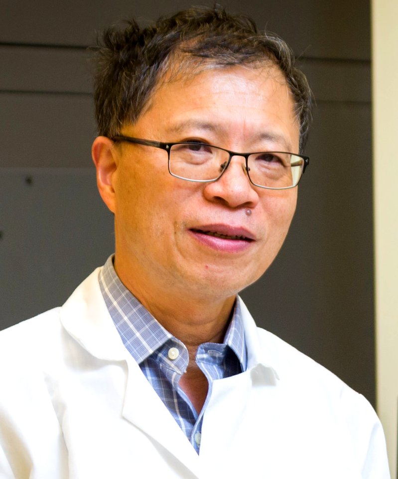 Wei Zheng (NCATS) (cropped)