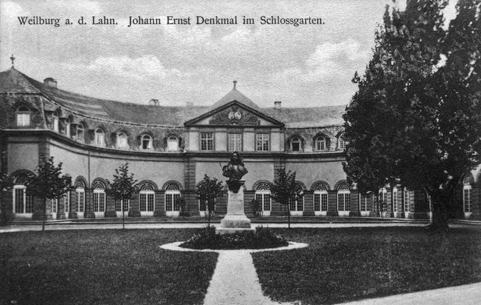 Weilburg (Lahn) Denkmal Herzog Johann Ernst von Nassau (1)