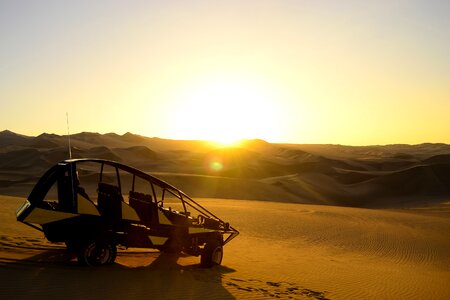 Sunshine desert car photo