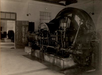 Weissenfels Elektrowerk. Diesel Motore. Aufgenommen am 24. Mai 1916. (BildID 15475594)