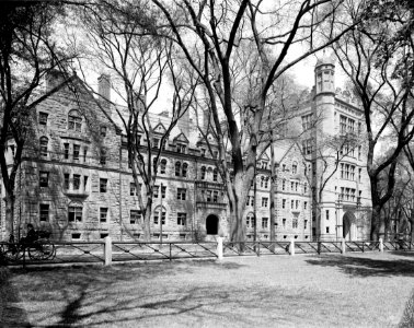 Welch Hall New Haven Green c1900