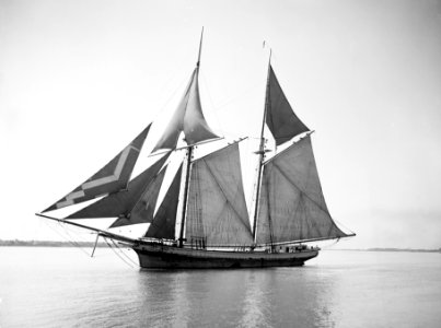 Welland Canal schooner - LoC 4a15490