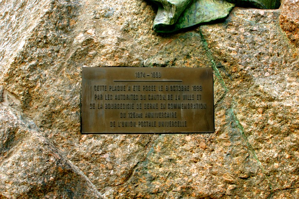 Weltpostdenkmal (Bern) 05