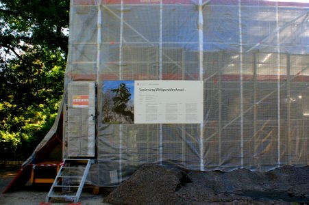 Weltpostdenkmal (Bern) 11