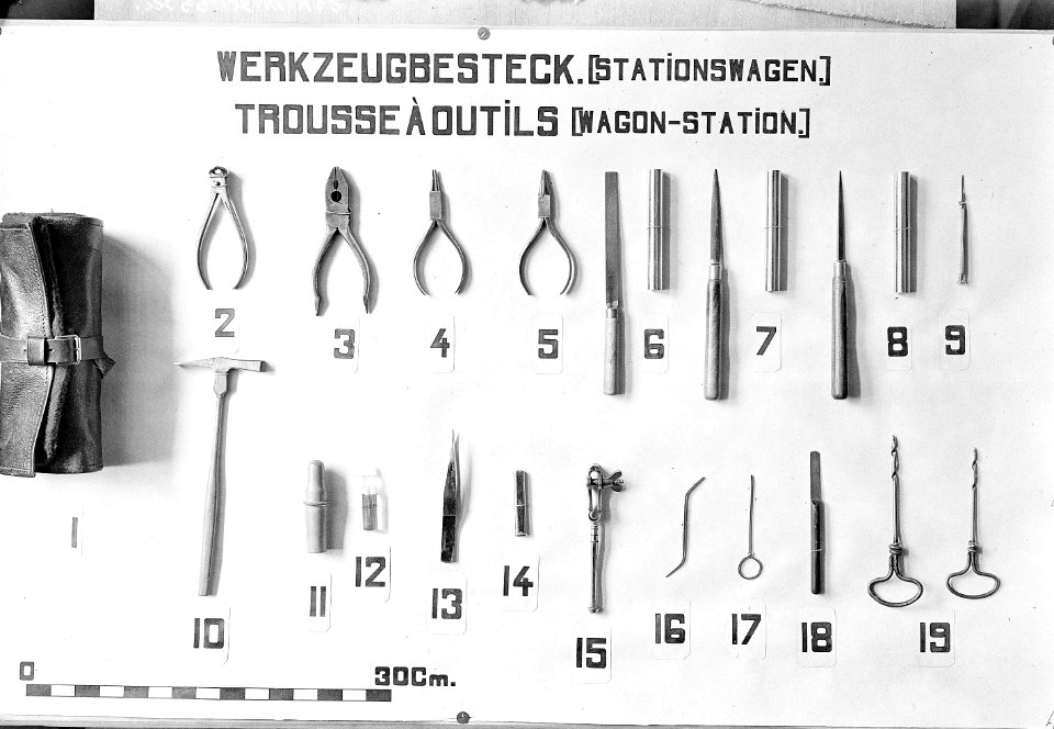 Werkzeugbesteck im Stationswagen - CH-BAR - 3241627