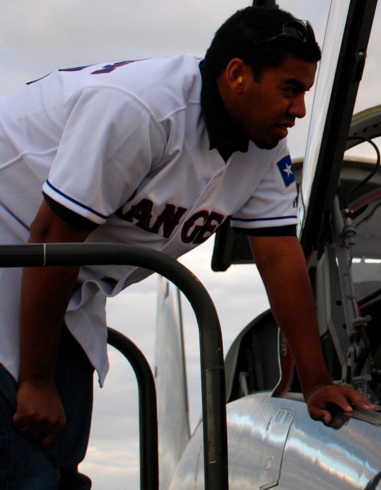 Wes Littleton (080115-F-5506C-171) (cropped)