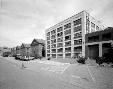 West elevation, looking northeast - Navy Yard, Building No. 143