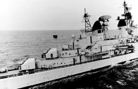 West German destroyer Hamburg (D181) underway during Operation Peacekeeperon 24 September 1969