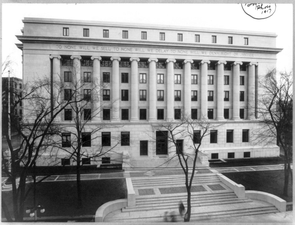 Westchester County Court House, White Plains, N.Y. LCCN2003669820