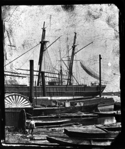 Westerdok met schepen waaronder een stoomraderboot, foto 2 (max res) photo