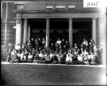 Western College freshman class in 1910 (3200535530) photo