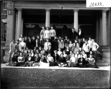 Western College sophomore class 1910 (3199687877) photo