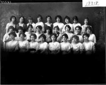 Western College Dianthian Club 1914 (3199665093) photo