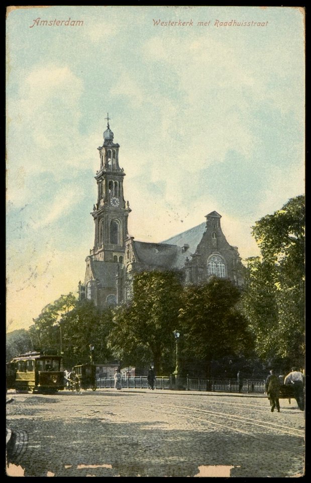Westermarkt met Westerkerk gezien vanaf de hoek Raadhuisstraat Keizersgracht. Uitgave A. Vigevano, Amsterdam, Afb PBKD00295000006