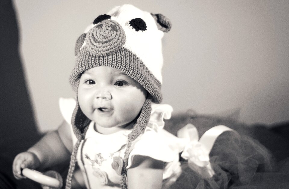 Smile bebe black and white